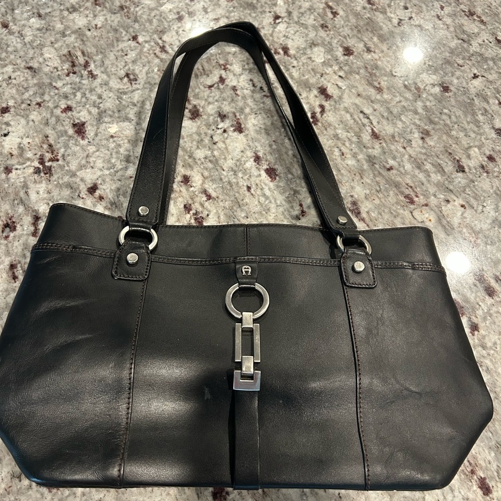Etienne Aigner Black Leather Shoulder Tote